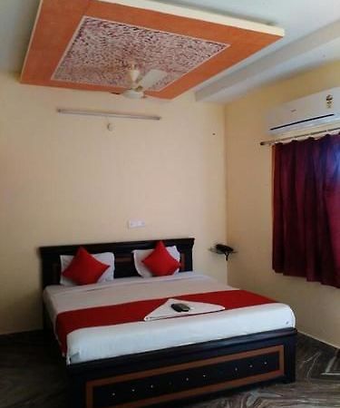 Sunshine Castle- Gachibowli Leilighet Hyderabad Eksteriør bilde